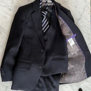 Boys' Formal Dress Suit Set,Suits Vest, tie and belt with original garment bag.